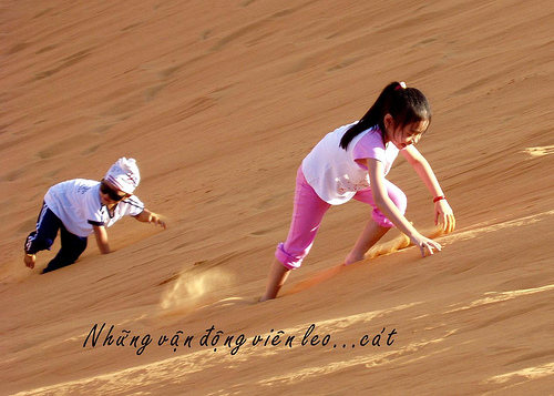 Vẻ đẹp b&iacute; ẩn kh&aacute;c lạ từ Đồi C&aacute;t bay 